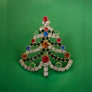 Vintage Rhinestone Christmas Tree Brooch – Multicolor Holiday Pin (2.5”)